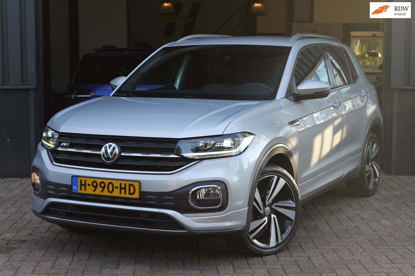 Volkswagen T-Cross - 1.0 TSI 2x R-Line|AUT|CarPlay|Virt Dash - AutoWereld.nl
