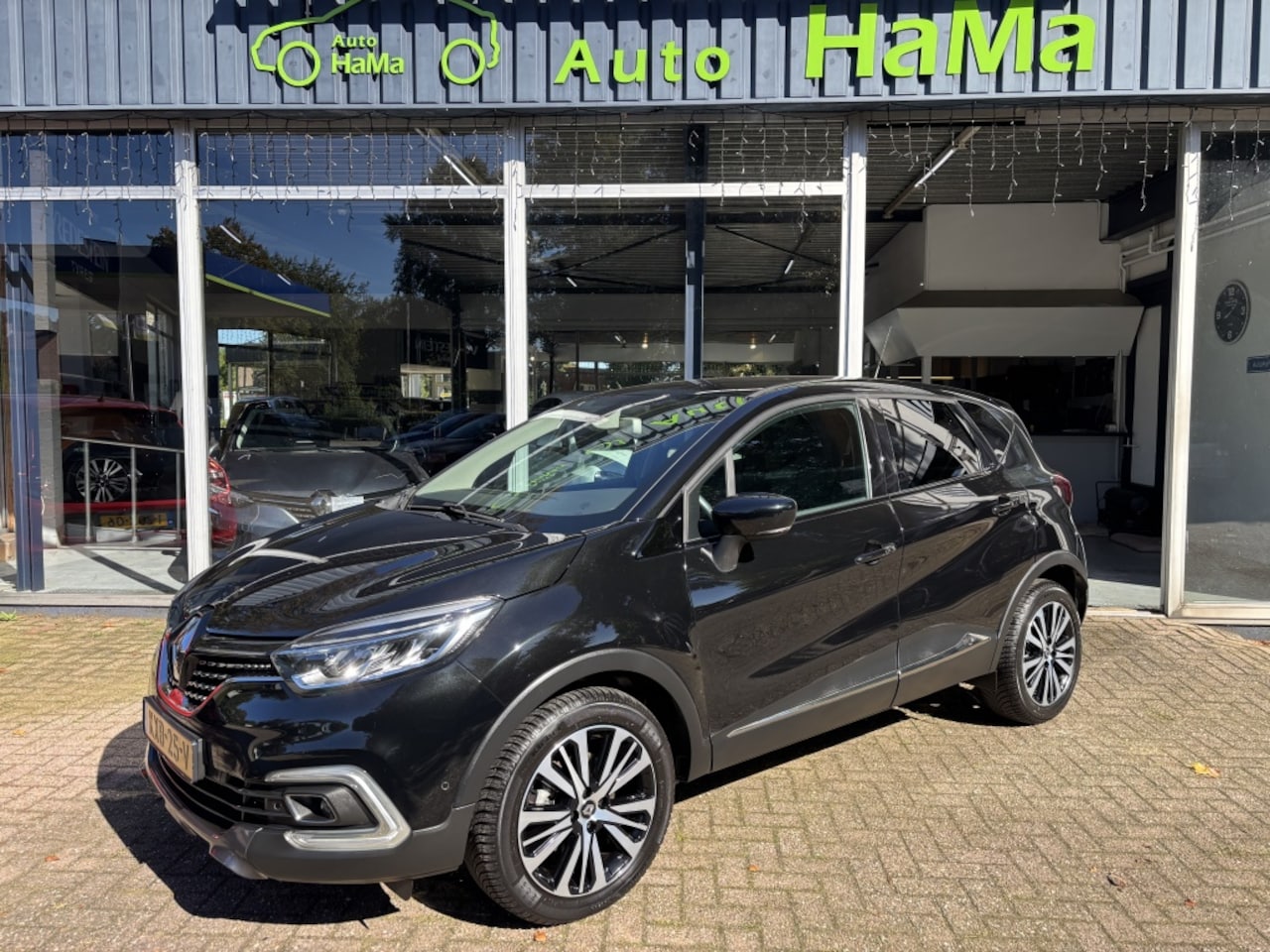 Renault Captur - 1.2 TCe Initiale Paris/ Camera/ Leder/ 360° PDC - AutoWereld.nl