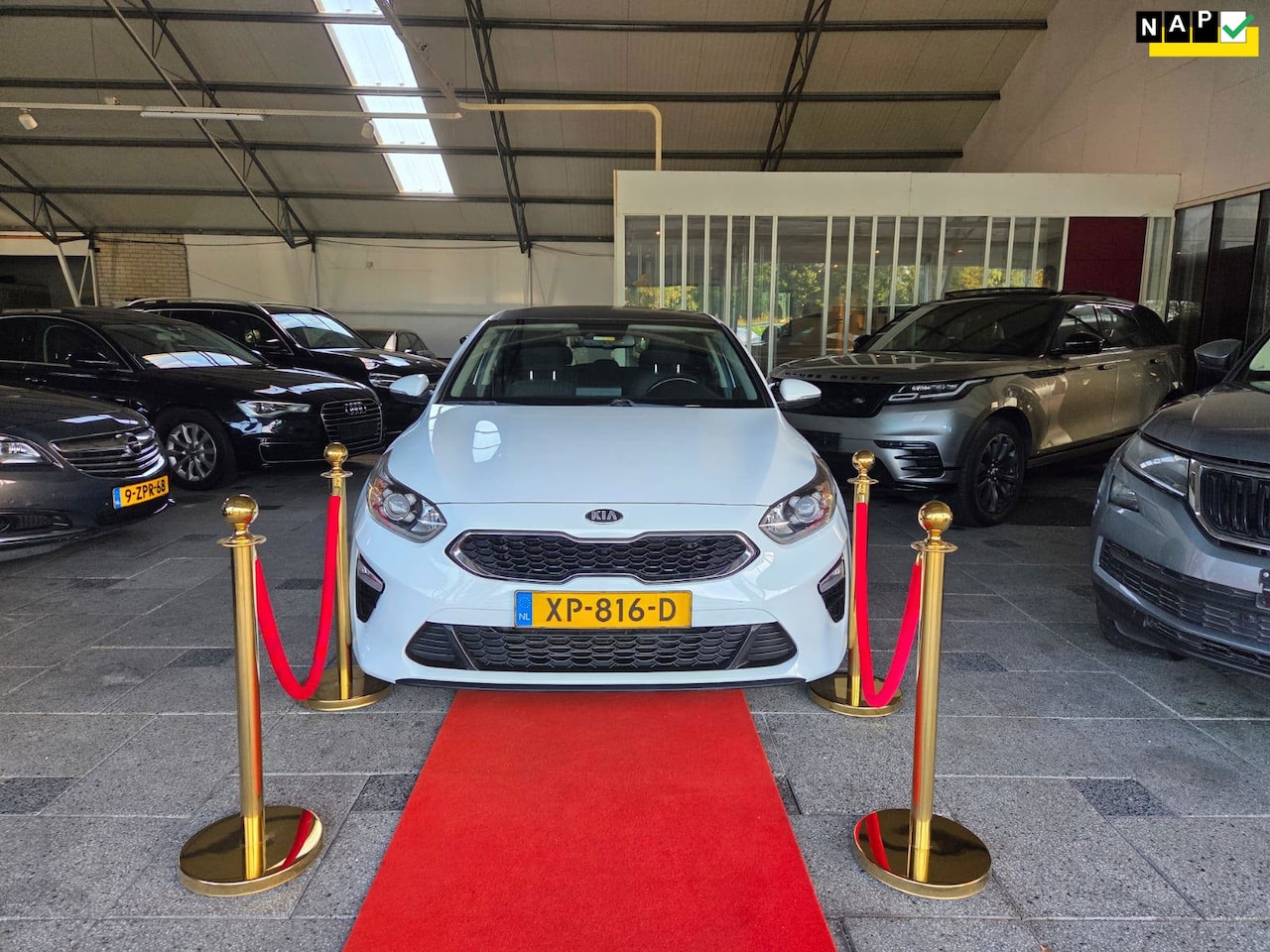 Kia Cee'd - Ceed 1.0 GT-Line Most Exclusive Color White! 2019! - AutoWereld.nl
