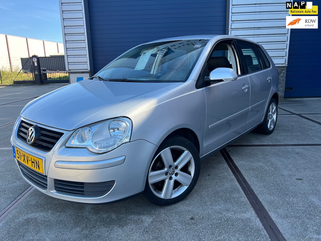 Volkswagen Polo - 1.4-16V AIRCO/5DRS/CRCONTROL/APK10-2027! - AutoWereld.nl