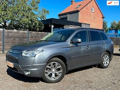 Mitsubishi Outlander - SUV 2013 AUTOMAAT 2.0 PHEV Hybride