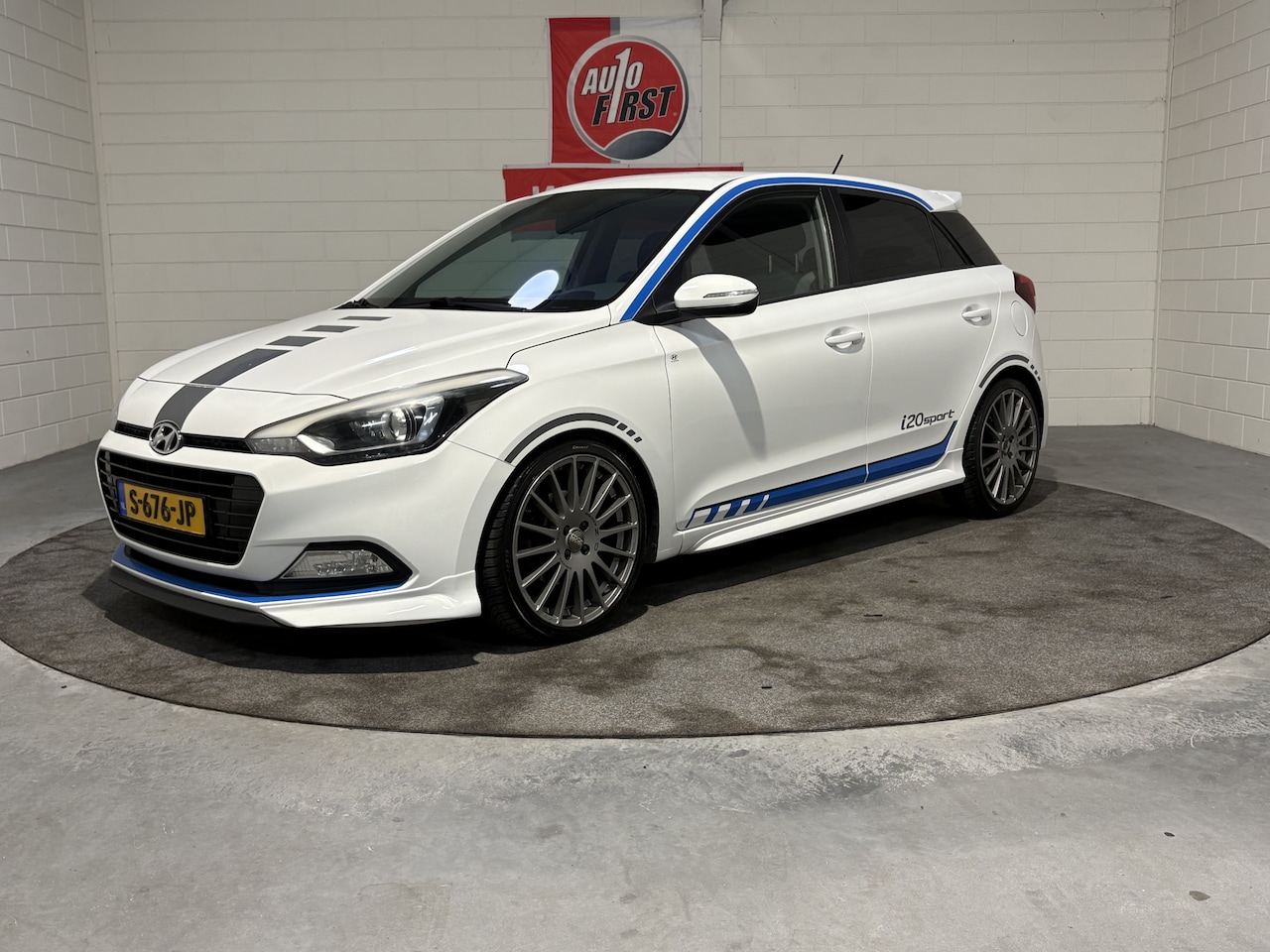 Hyundai i20 - 1.0 T-GDI Premium 1.0 T-GDI Premium, SPORT, een Nekkendraaier, zeer Exclusief,, 18 inch, Airco, Cruise, 120 - AutoWereld.nl
