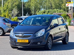 Opel Corsa - 1.4- Edition | Airco | Cruise control | Elektrische ramen en spiegels | Getint glas | LM v