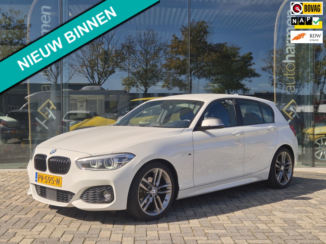 BMW 1-serie - 118i High Executive 118i High Executive, facelift model en rijklaar - AutoWereld.nl