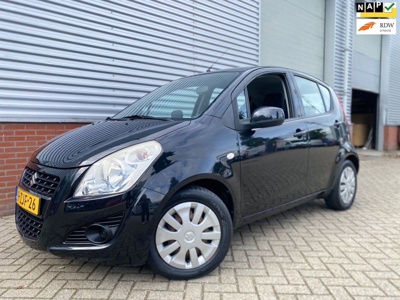 Suzuki Splash - 1.0 VVT Airco Navigatie 1e Eigenaar - AutoWereld.nl