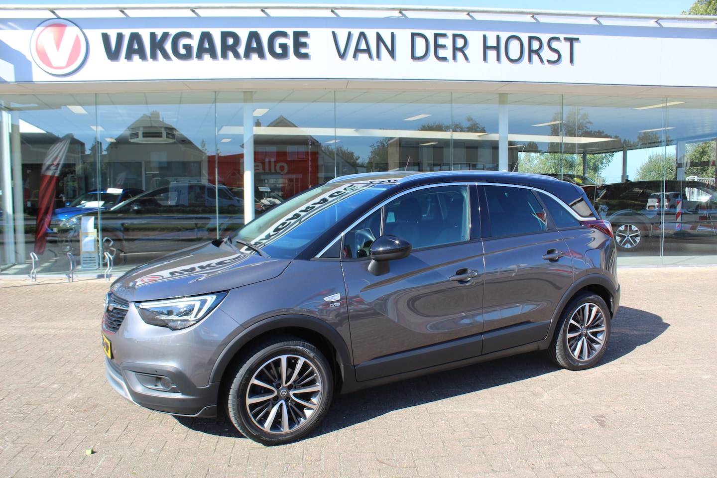 Opel Crossland X - 1.2 Turbo 120 Jaar Edition 1.2 Turbo 120 Jaar Edition , 111pk Navigatie, Airco , Cruise control , Bluetooth , Camera - AutoWereld.nl