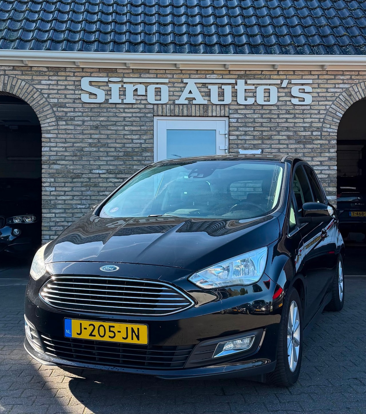 Ford C-Max - 1.0 Titanium Bj 2018 Zeer nette auto - AutoWereld.nl