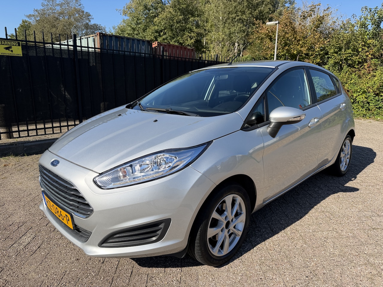Ford Fiesta - 1.0 Style 5 Drs Airco/LMV/Navigatie/LMV/CV - AutoWereld.nl