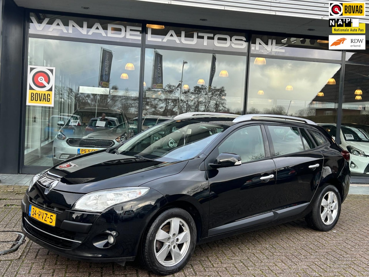 Renault Mégane Estate - 1.5 dCi Dynamique Aut. LEES TEKST Navi Clima Cruise NAP NL-Auto! - AutoWereld.nl