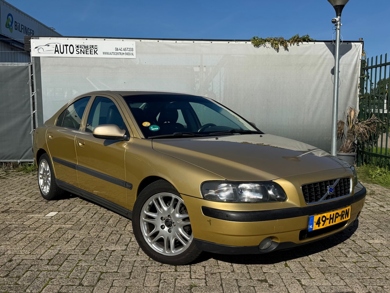 Volvo S60 - 2.4 Edition - Airco-Cruise-Leder-Stoelverw.- APK 03-27 - AutoWereld.nl