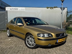 Volvo S60 - 2.4 Edition - Airco-Cruise-Leder-Stoelverw.- APK 03-27