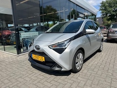 Toyota Aygo - 1.0 VVT-i AUTOMAAT x-shift 5D x-play 1e eigenaar
