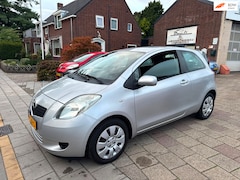 Toyota Yaris - 1.3 VVTi Sol