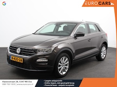 Volkswagen T-Roc - 1.5 TSI Style Climate control cruise control Navigatie Parkeersensoren Lichtmetalen velgen