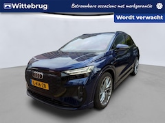 Audi Q4 e-tron - 40 Launch edition S Competition 77 kWh 204pk / Panorama schuifdak / Navigatie / LM 21 inch
