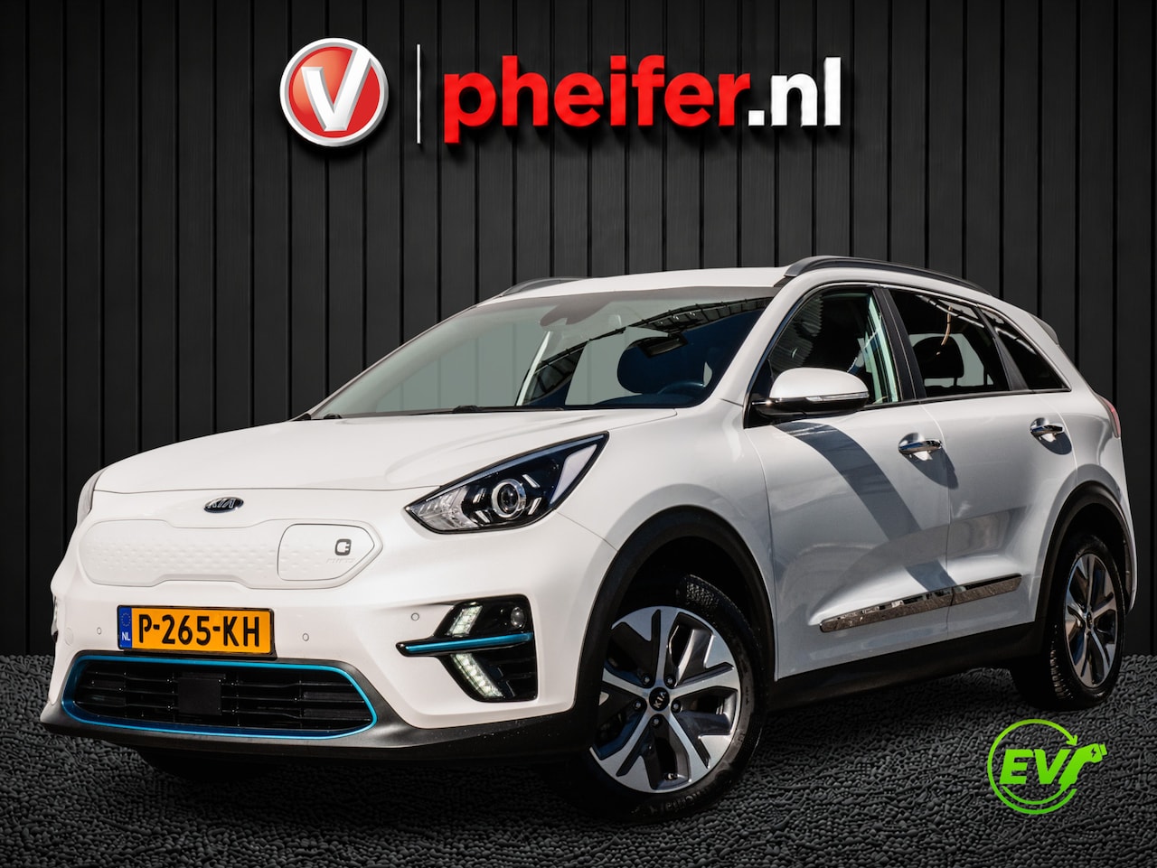 Kia e-Niro - Edition 64 kWh SOH 100% Camera/ Carplay/ Navigatie/ Adapt. cruise/ Half leer/ Dab - AutoWereld.nl