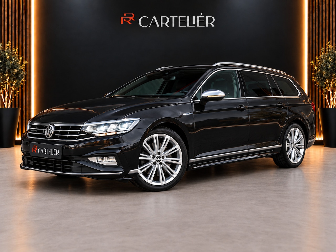 Volkswagen Passat Variant - 1.5 TSI R-Line 150PK | Digital Dash | IQ Drive | Trekhaak | Carplay | Stoelverwarming | Ad - AutoWereld.nl
