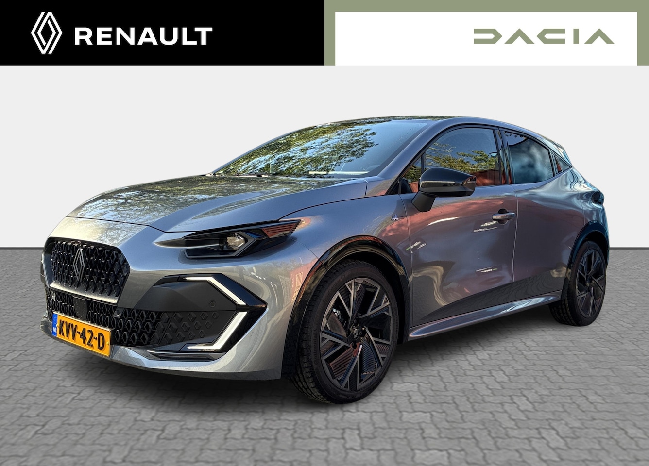 Renault Clio - 1.8 Hybrid 160 esprit Alpine - pack winter & parking met verwarmbare stoelen / Harman Kard - AutoWereld.nl