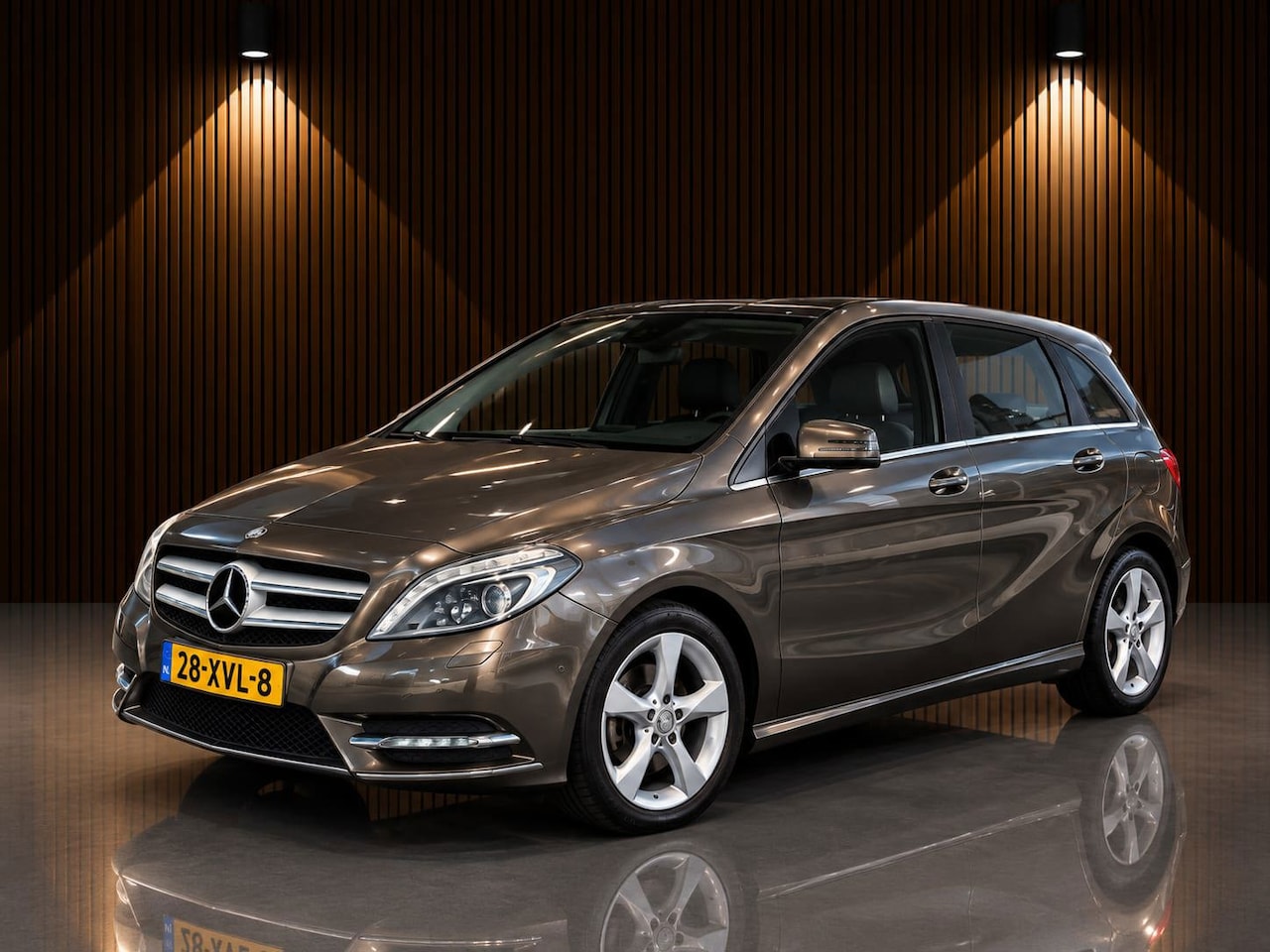 Mercedes-Benz B-klasse - 180 Ambition Automaat,Leder,Bj2012 - AutoWereld.nl