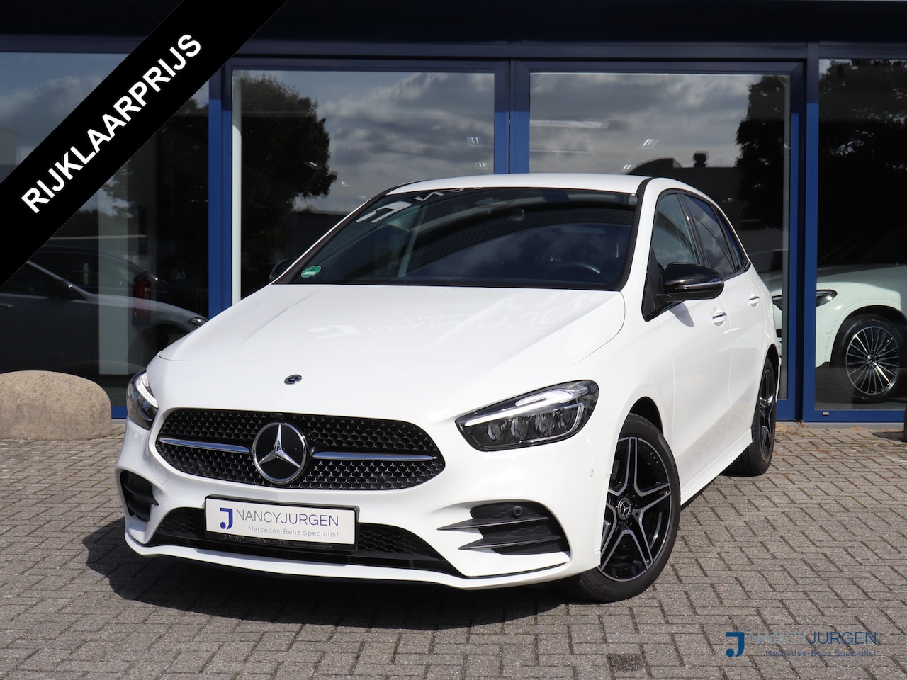 Mercedes-Benz B-klasse - 250 e AMG | Advanced Plus | Night Pakket | Aut. Airco | Ambiente | Apple Car Play/Android - AutoWereld.nl