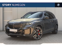 BMW X5 - xDrive50e M Sport Automaat / Panoramadak / Trekhaak / Parking Assistant Professional / Sof
