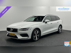 Volvo V60 - 2.0 B3 Momentum Advantage TREKHAAK CARPLAY NAVI ADAPTIEF CRUISE CAMERA
