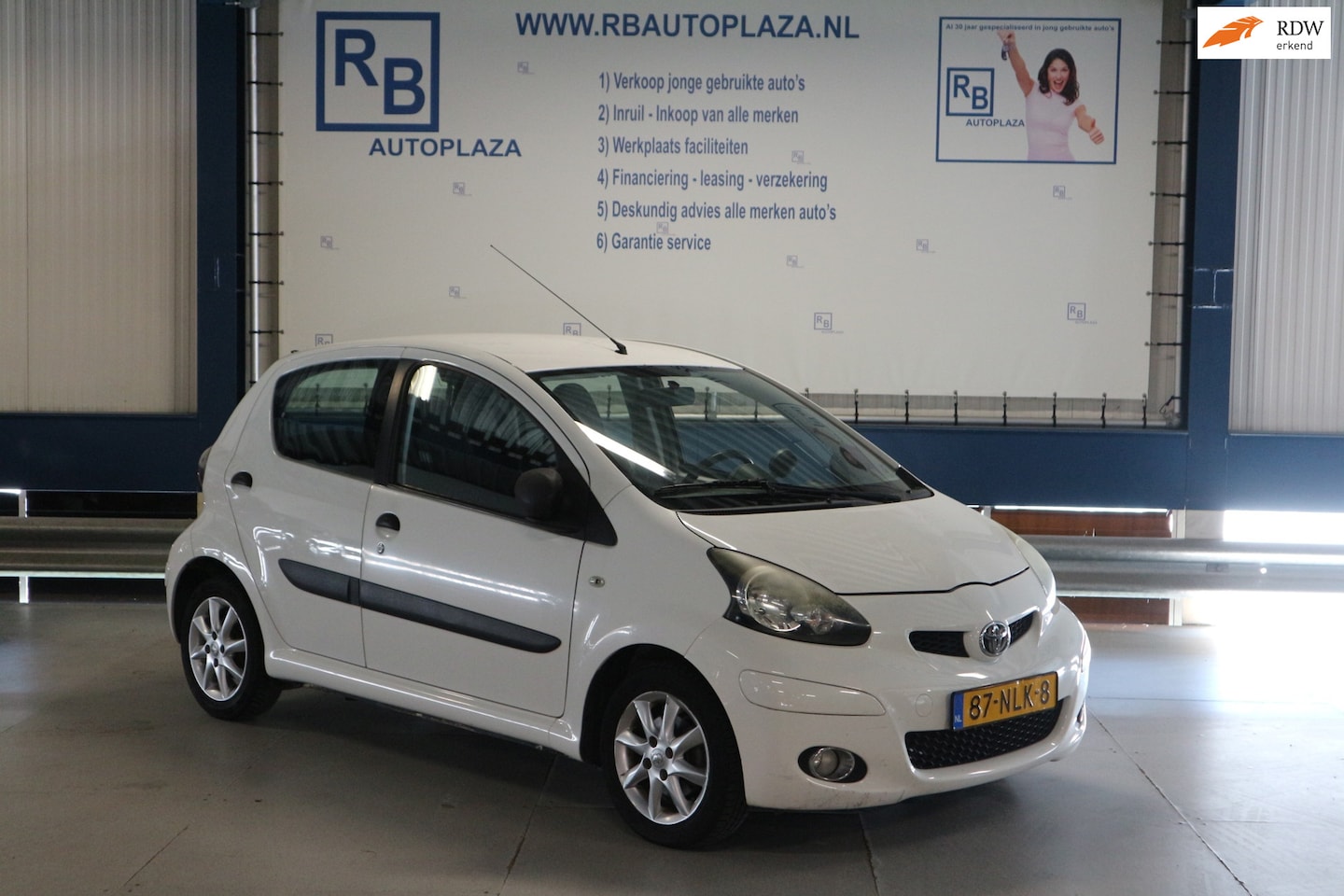Toyota Aygo - 1.0-12V Access / AIRCO / 5 / DRS ? WHITE ! ! ! - AutoWereld.nl