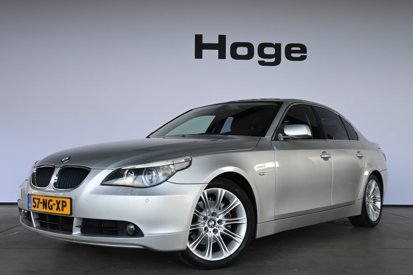 BMW 5-serie - 530i Automaat Executive Clima Cruise control PDC Inruil mogelijk - AutoWereld.nl