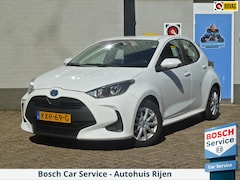 Toyota Yaris - 1.5 Hybrid Active|Adaptive-Cruise|Stoelverwarming|Camera|Climate-Control|Navi|Dealer-onder
