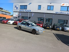 Volvo S40 - 1.6 SE / AIRCO / APK 7 2027 / LEES TEKST