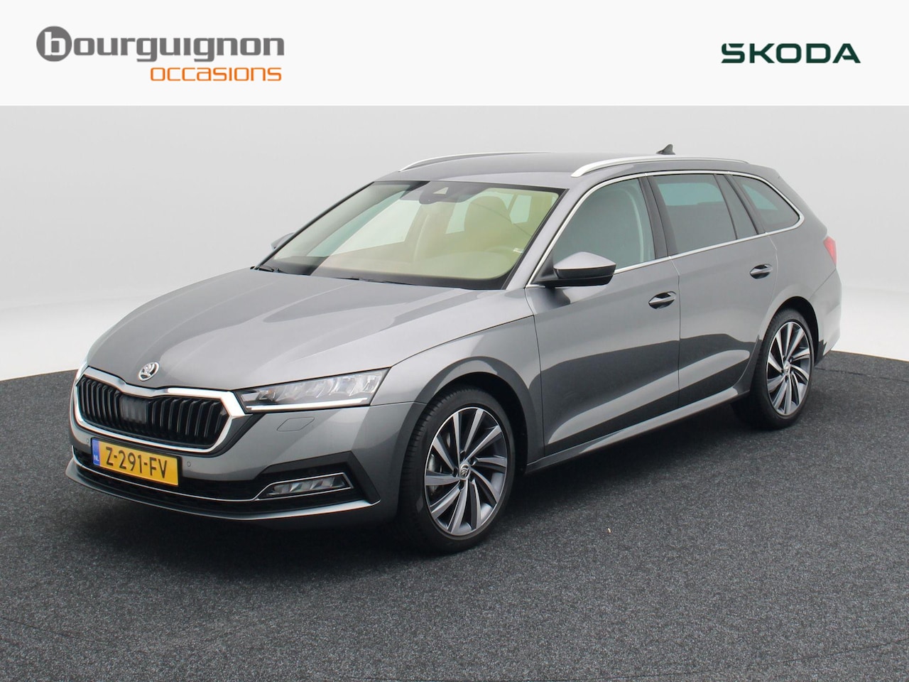 Skoda Octavia Combi - 1.5 e-TSi 150 Pk Automaat Business Edition Plus | Stoel/Stuurverwarming | Trekhaak | Adapt - AutoWereld.nl