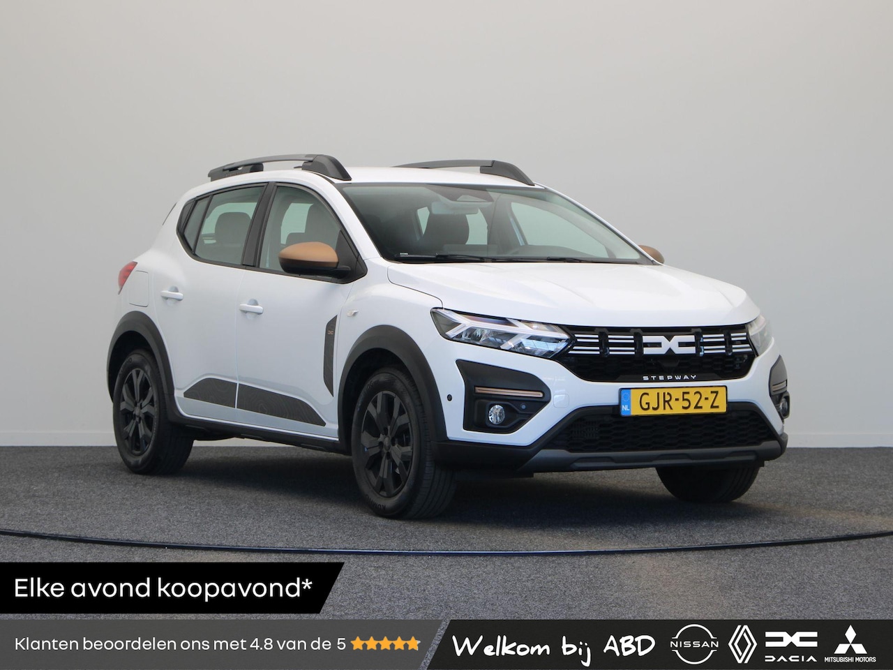 Dacia Sandero Stepway - TCe 100pk ECO-G Extreme | Trekhaak | Achteruitrijcamera | Navigatie | Voorstoelen Verwarmd - AutoWereld.nl