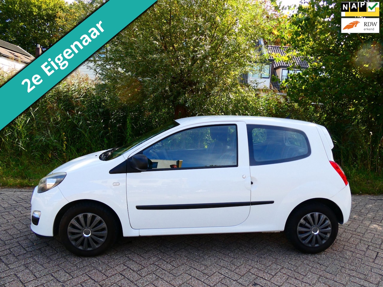 Renault Twingo - 1.2 16V Authentique 2e eigenaar Zuinig A-Label - AutoWereld.nl