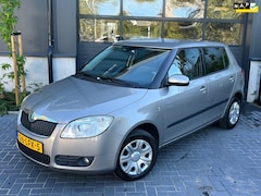 Skoda Fabia - 1.4-16V Sprint | 5 deurs | Clima | Iso | Bluetooth | APK