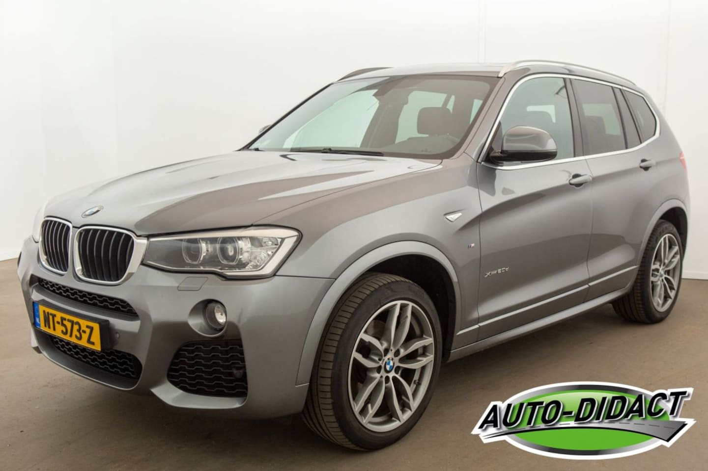 BMW X3 - xDrive20d Automaat Pano Navi Leder High Executive M Sport Edition - AutoWereld.nl
