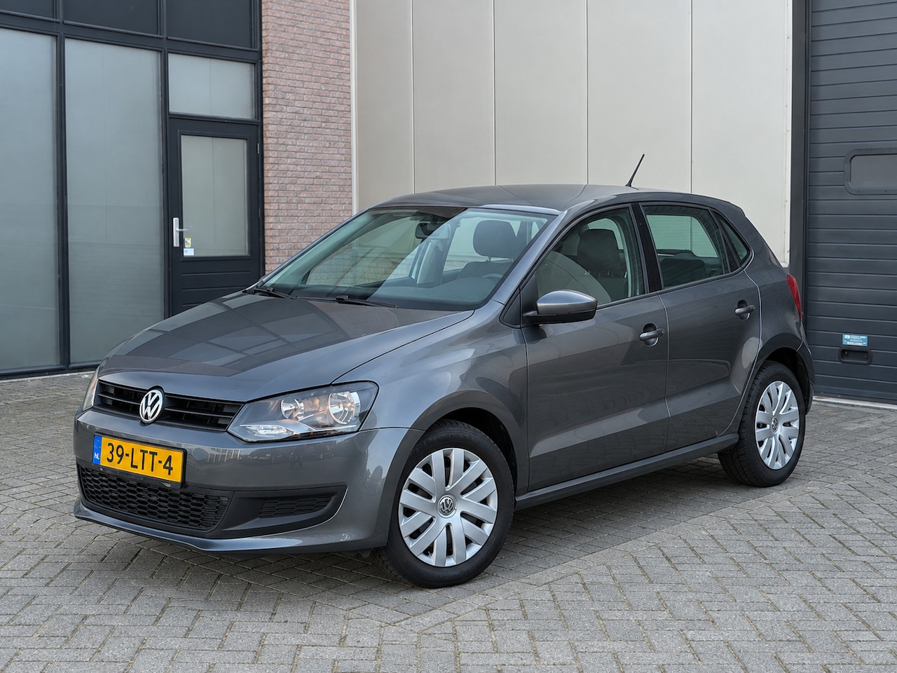 Volkswagen Polo - 1.4-16V Highline 5-DRS Airco/Cruise/Aux - AutoWereld.nl