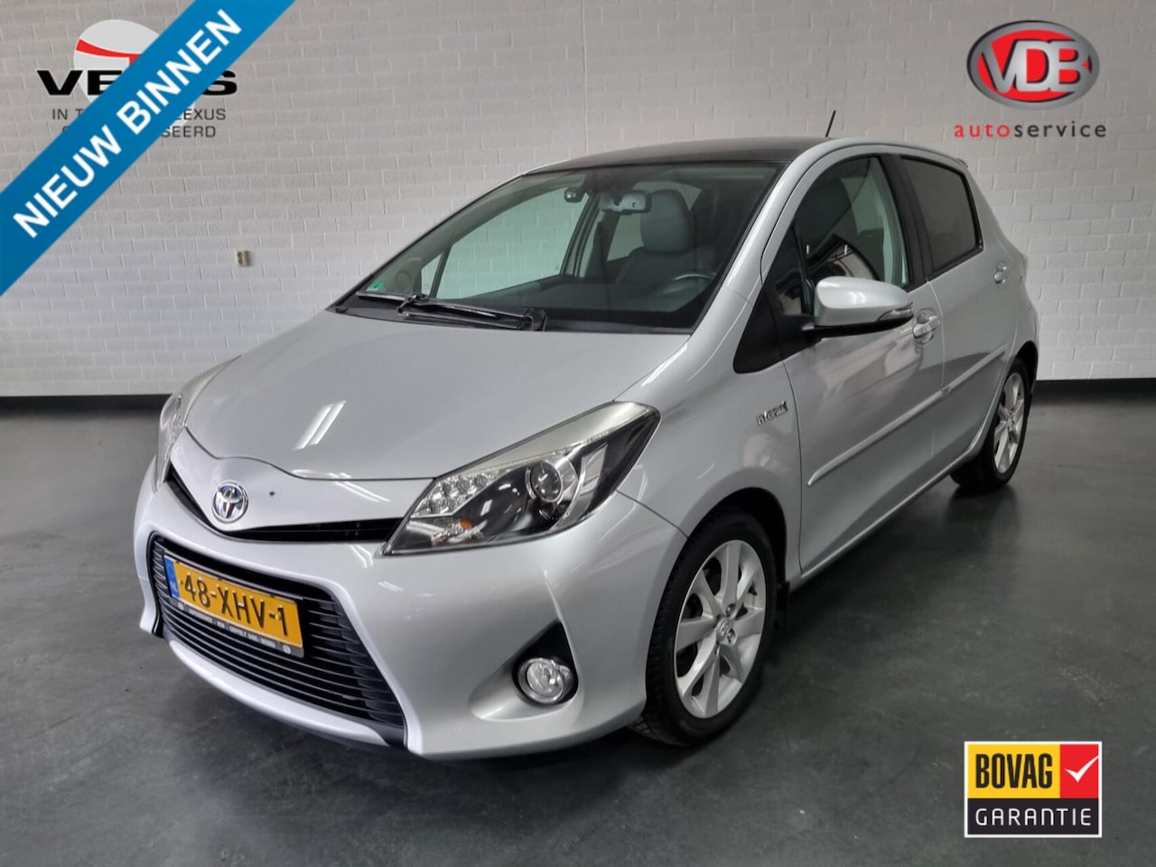 Toyota Yaris - 1.5 Full Hybrid Dynamic / Panoramadak - AutoWereld.nl