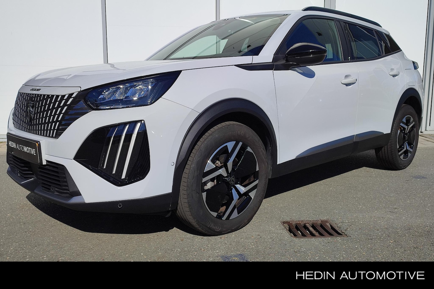 Peugeot 2008 - Hybrid 145PK Allure | Navigatie | Camera | Apple Carplay/Android Auto | LED | Adapt. Cruis - AutoWereld.nl