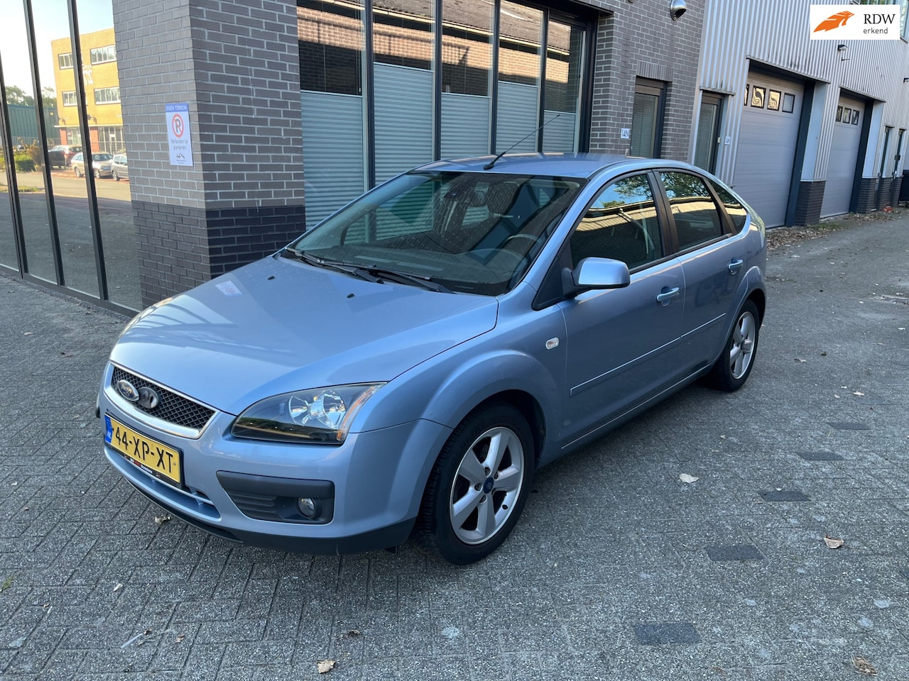 Ford Focus - 1.8-16V Ambiente Flexifuel! 170 DKM NAP! Cruise! - AutoWereld.nl