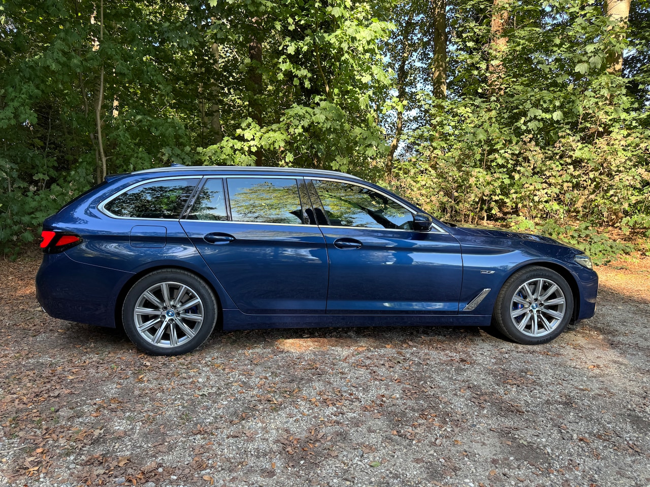 BMW 5-serie Touring - 530e xDrive High Executive - AutoWereld.nl