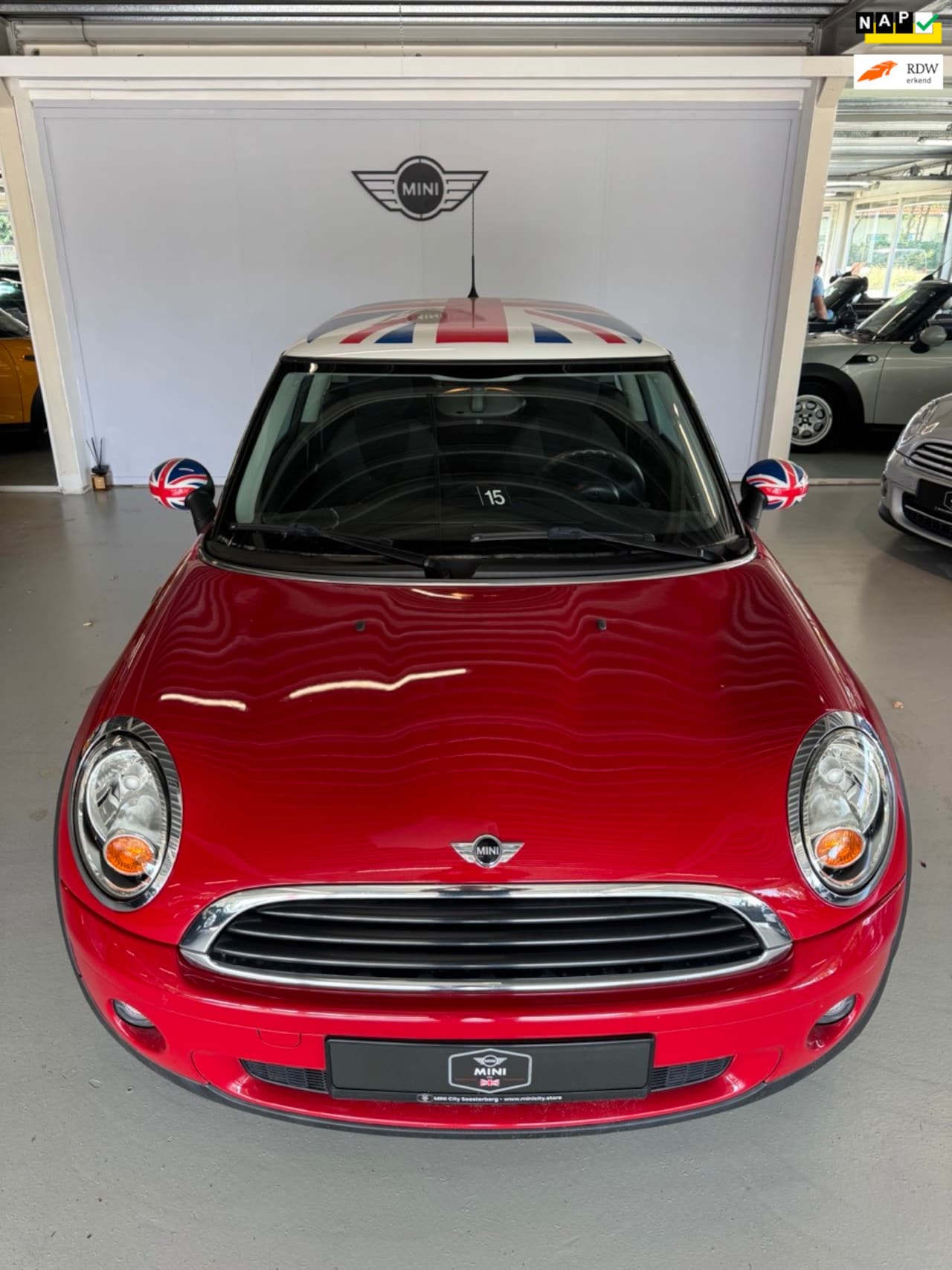 MINI 3-Deurs - 1.4 One Business Line ( 3 MAANDEN GARANTIE ) - AutoWereld.nl