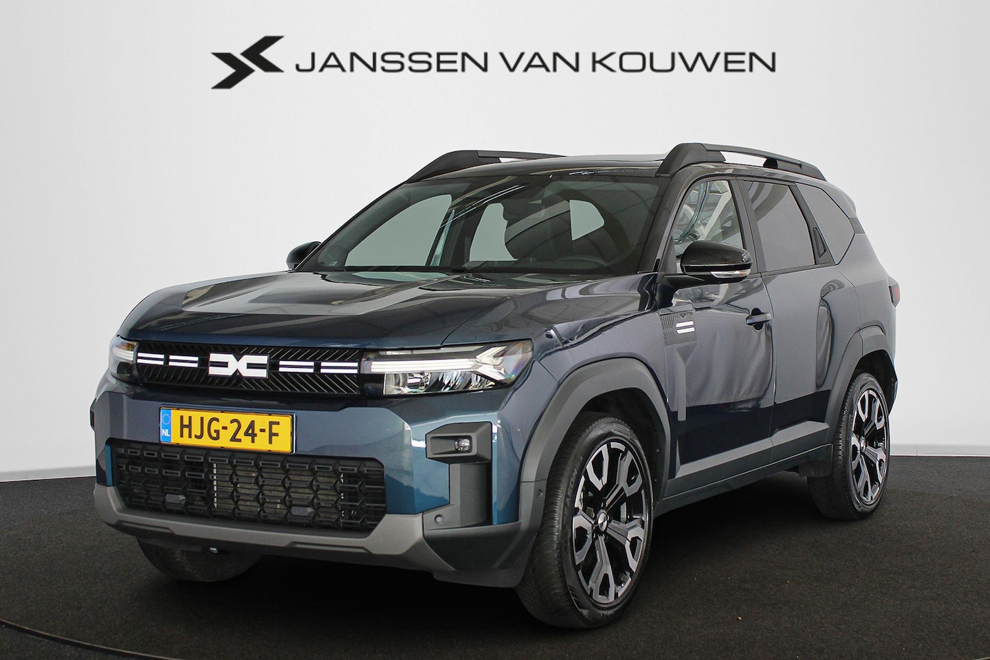 Dacia Bigster - 1.8 Hybrid 155 Journey Panoramadak Stuur-Stoelverwarming Trekhaak - AutoWereld.nl