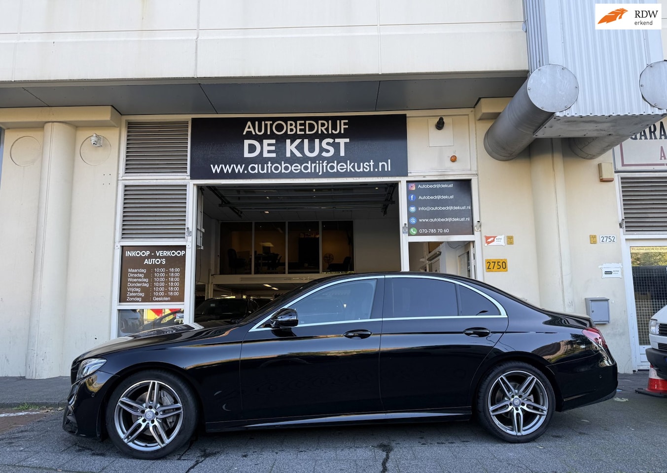 Mercedes-Benz E-klasse - 250 AUT 2016 AMG Zwart 112878 km - AutoWereld.nl