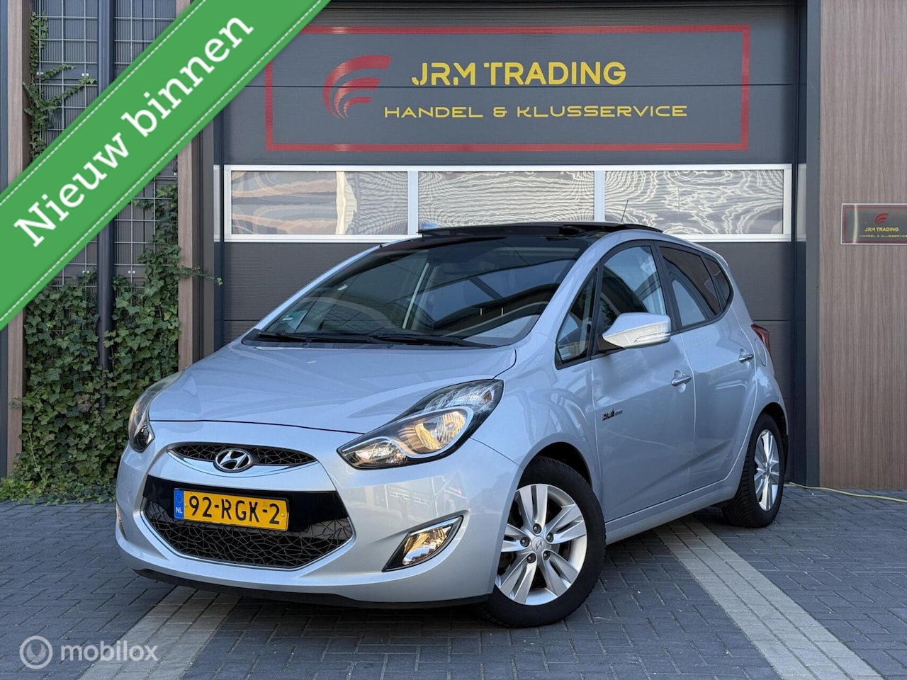 Hyundai ix20 - 1.6i i-Catcher Automaat leer pano stoelverwarming - AutoWereld.nl