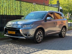 Mitsubishi Outlander - 2.0 Instyle 2015 7 PERS|CAMERA|LED|NAP