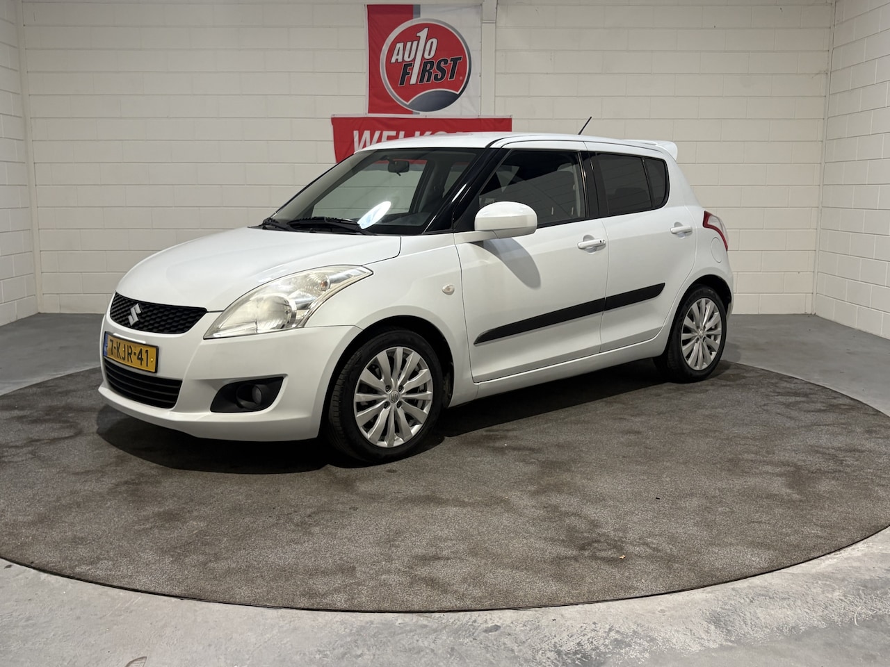Suzuki Swift - 1.2 Exclusive EASSS 1.2 Exclusive EASSS, 2e eig, 100% onderhouden, Cruise, Clima, Navi, Isofix, Trekhaak, Prij - AutoWereld.nl