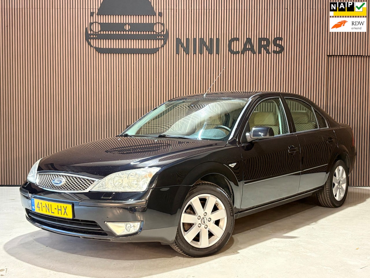Ford Mondeo - 1.8-16V Trend full option trekhaak - AutoWereld.nl