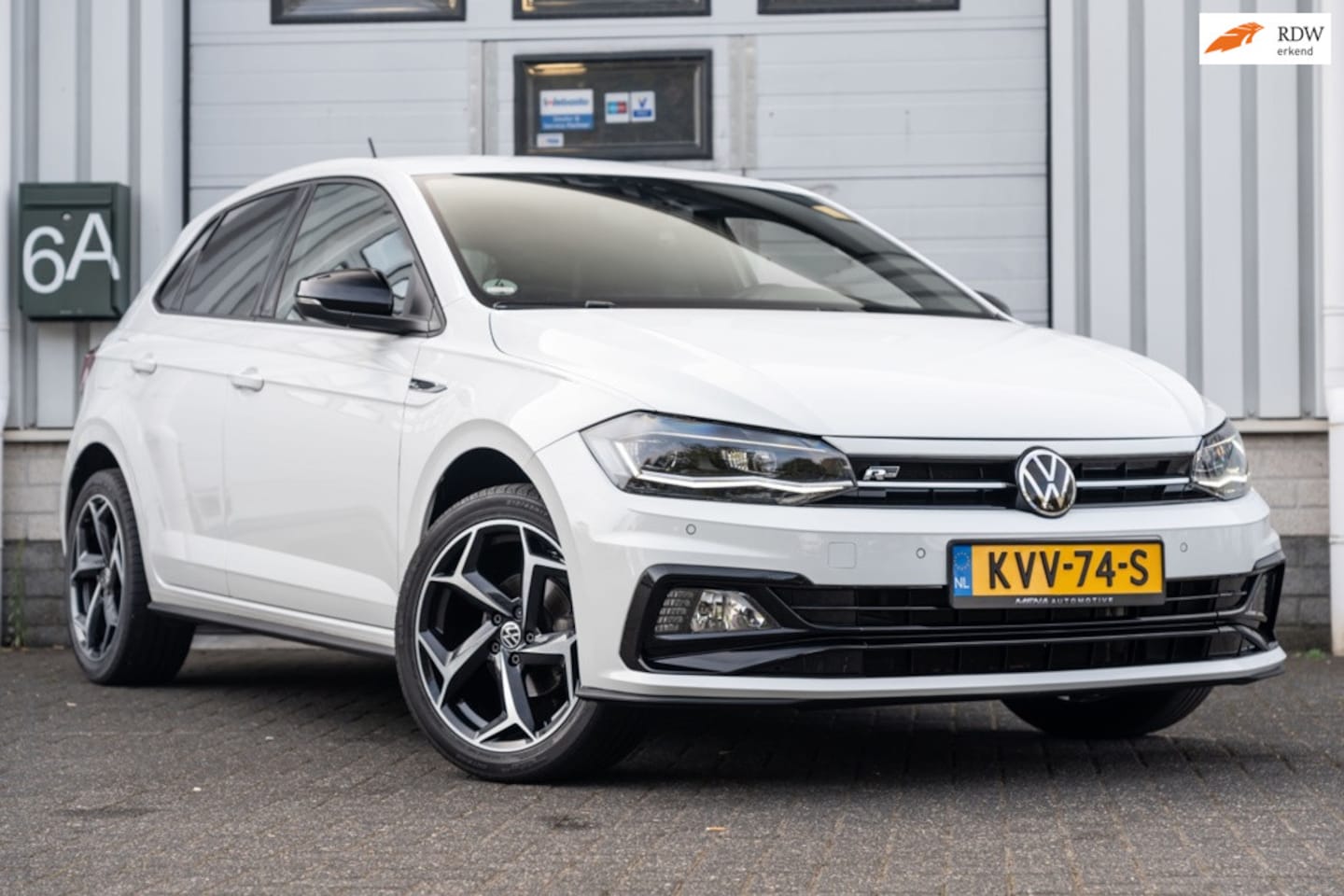 Volkswagen Polo - 1.0 TSI FULL LED 3x r-line automaat - AutoWereld.nl