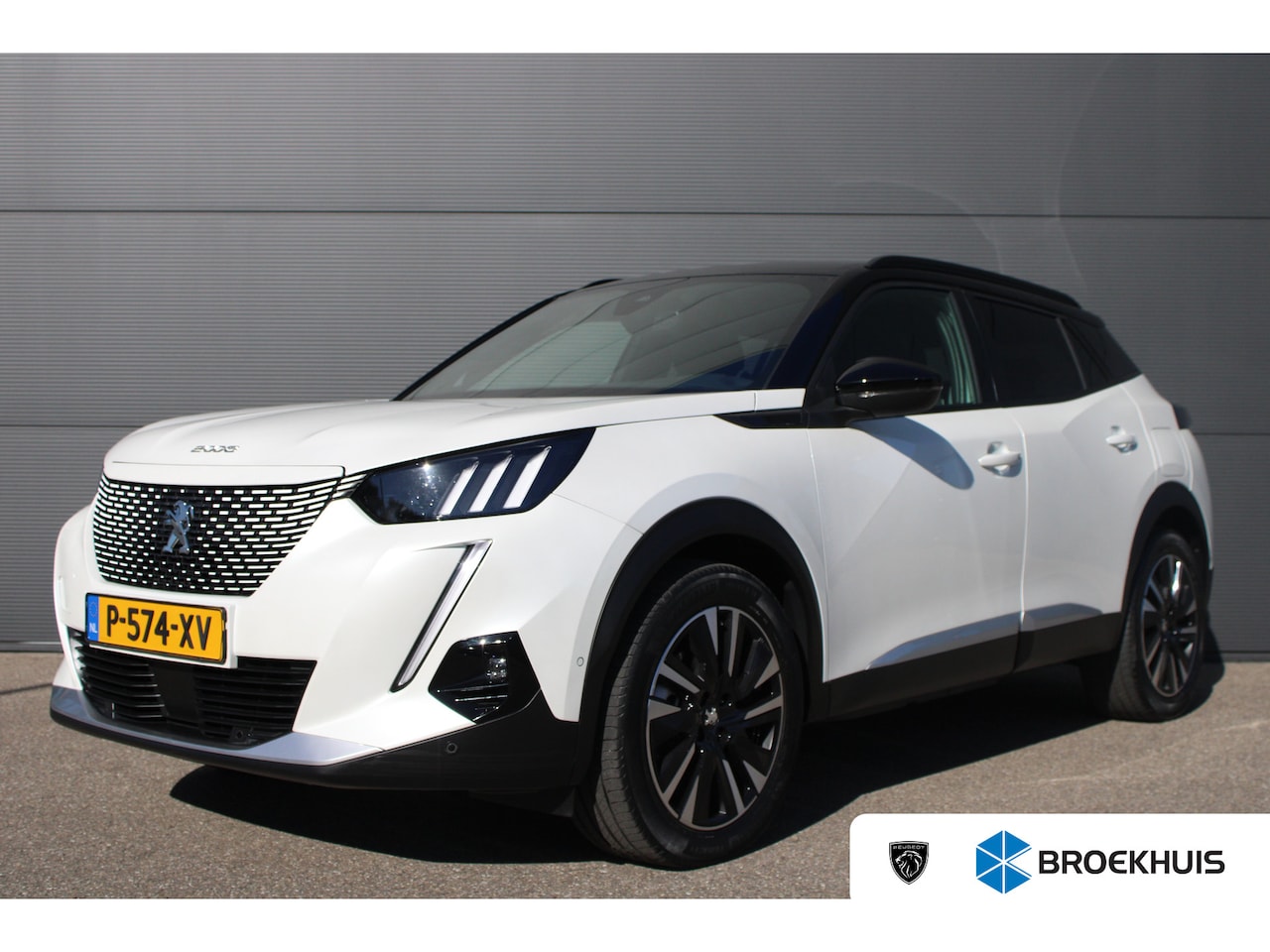 Peugeot e-2008 - EV GT Pack 50 kWh | Fase 3 laden | SOH 92% | Navigatie | Camera | 18 Inch lichtmetaal | Al - AutoWereld.nl