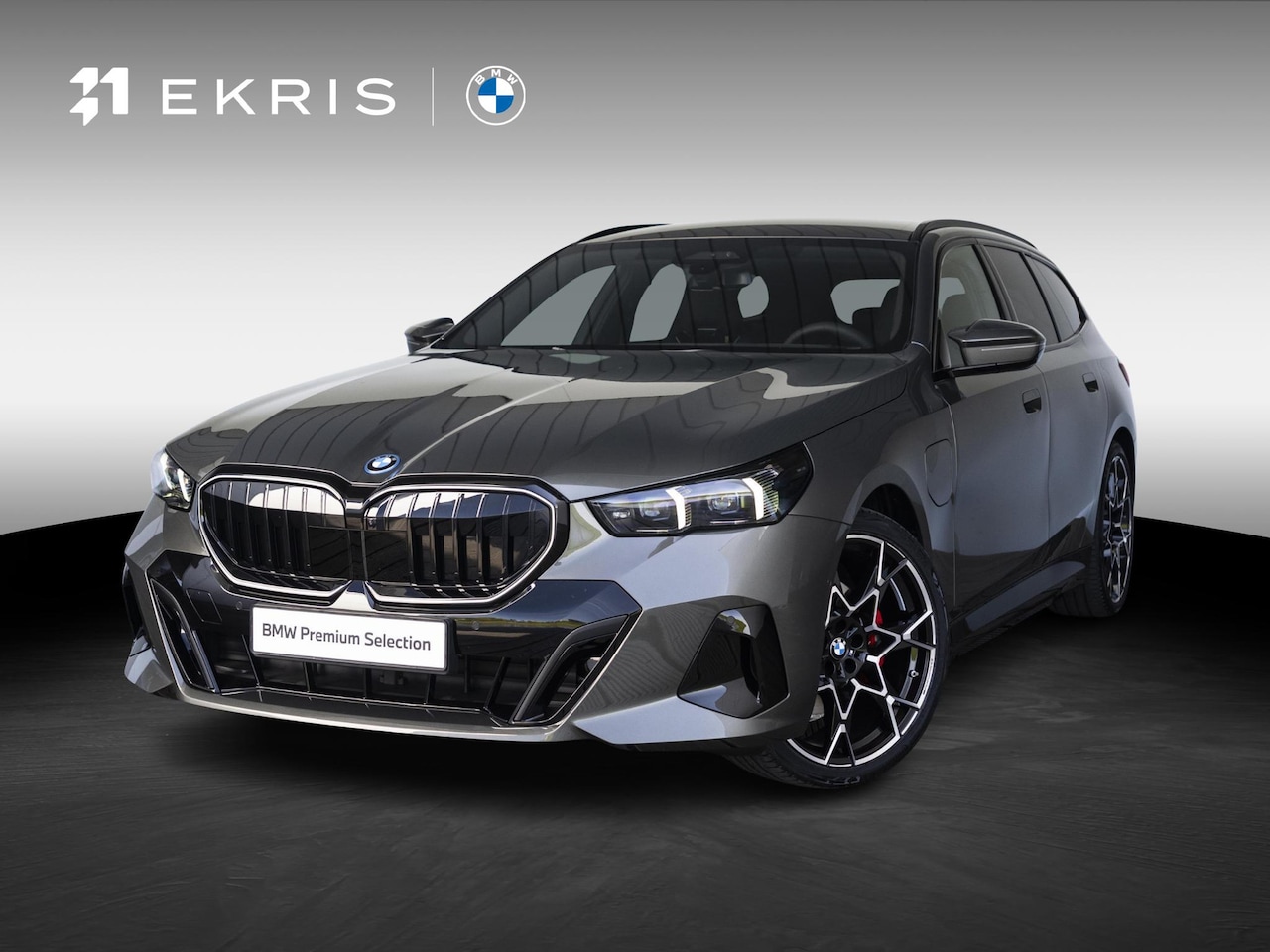 BMW 5-serie Touring - 530e | M Sportpakket Pro | Innovation Pack | Stuurwielrand verwarmd | Comfort Access | Pan - AutoWereld.nl